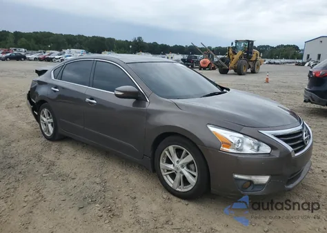 2013 Nissan Altima 2.5 z USA, uszkodzony, nr VIN 1N4AL3AP8DN561652